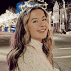 Meet your Posher, Caitlin